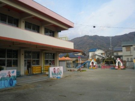近くの八尾市立高安幼稚園まで756m(徒歩10分)