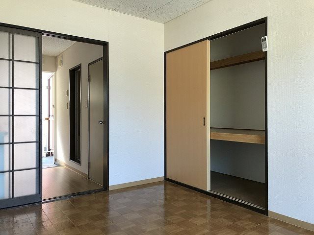 ベッドルーム