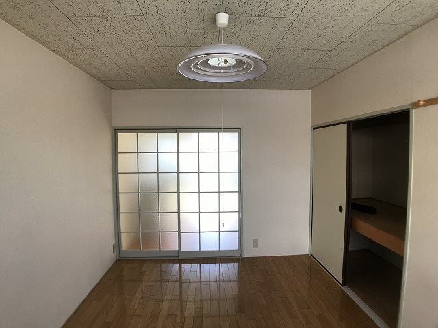 ベッドルーム