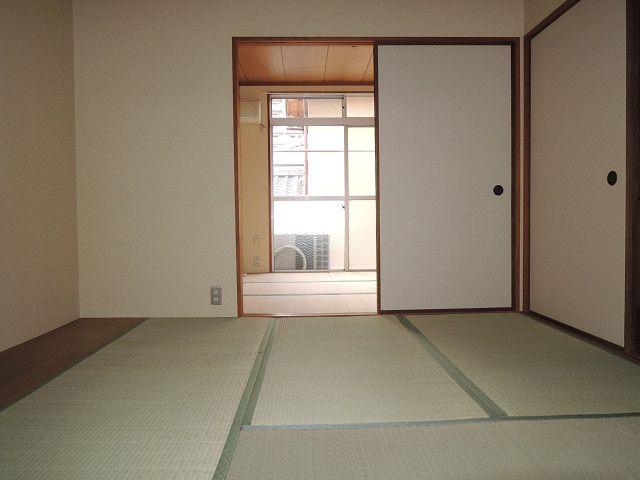 ベッドルーム