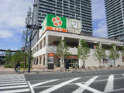 近くのライフ 久宝寺駅前店まで1,054m(徒歩14分)