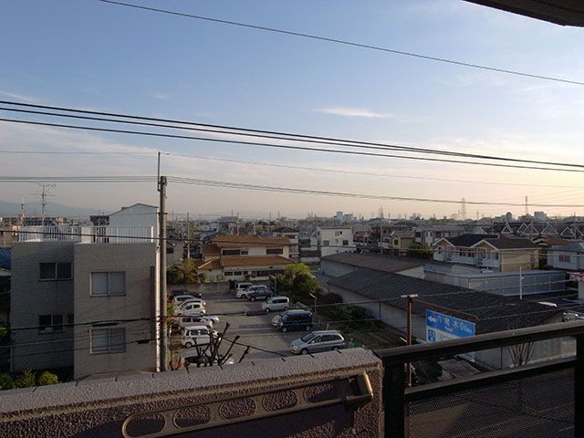 近くの眺望まで1m（徒歩1分）