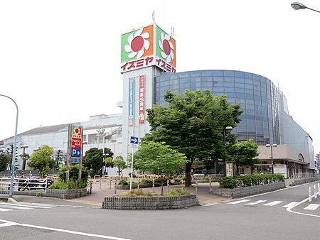 近くのイズミヤ若江岩田店まで1,002m（徒歩13分）