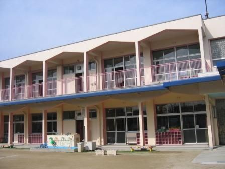 近くの八尾市立西山本幼稚園まで198m（徒歩3分）