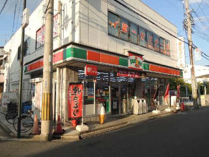 近くのサンクス 高安駅前店まで597m（徒歩8分）
