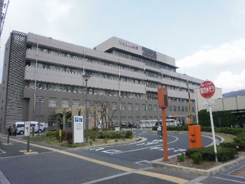 近くの柏原市立 柏原病院まで1,403m（徒歩18分）
