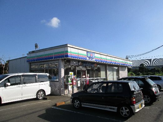 近くのスリーエフ 藤沢宮原店まで1,026m（徒歩13分）