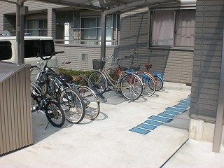 近くのサミットストア テラスモール湘南店まで677m(徒歩9分)