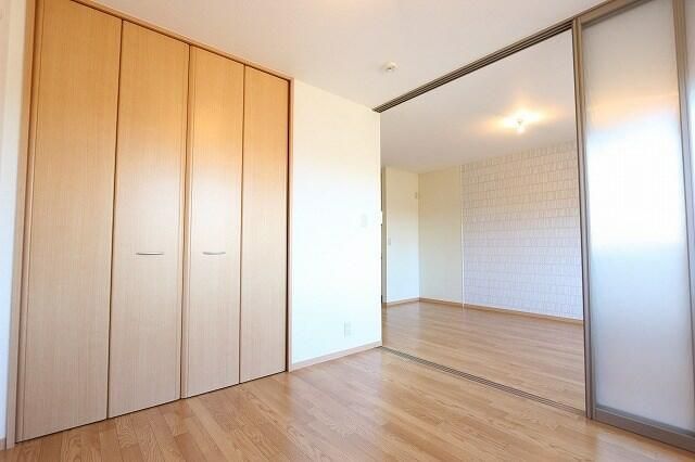 ベッドルーム