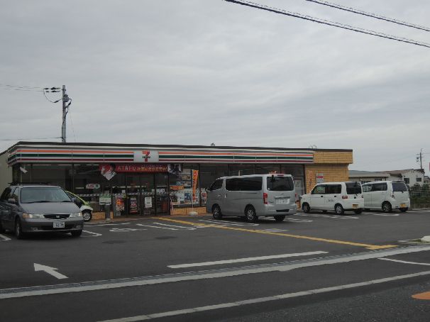近くのセブンイレブン 八尾水越東店まで827m(徒歩11分)