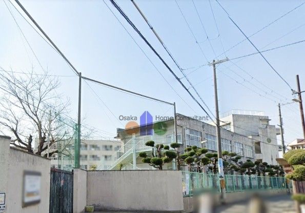 近くの東大阪市立英田南小学校まで811m(徒歩11分)