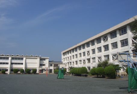 近くの藤沢市立大越小学校まで749m（徒歩10分）