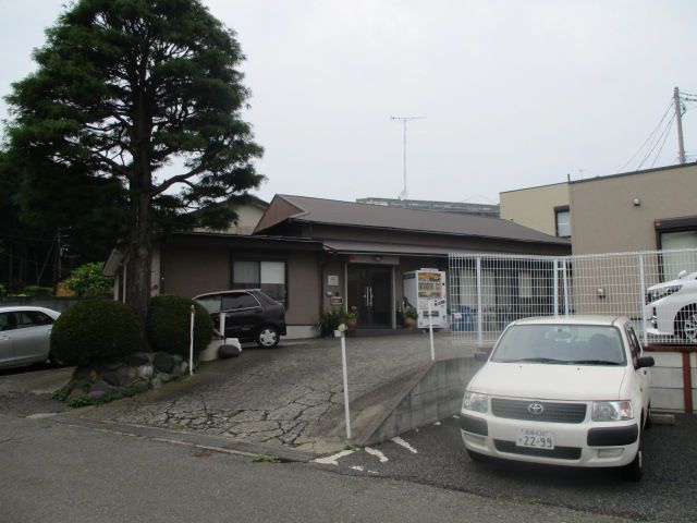 近くの株式会社ロピアまで586m（徒歩8分）