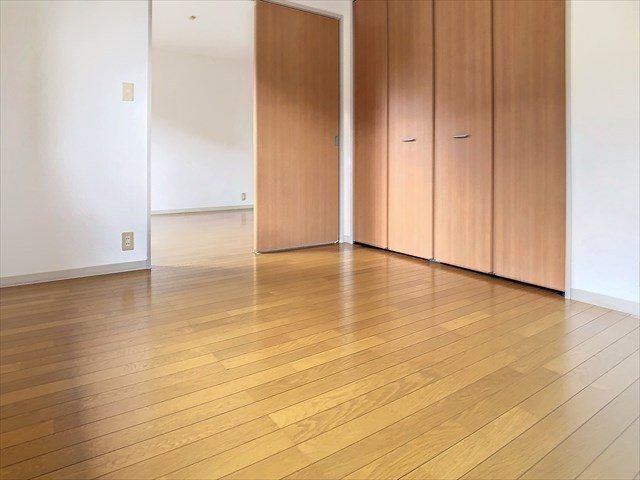ベッドルーム
