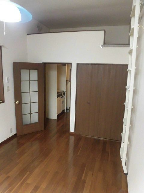 ベッドルーム