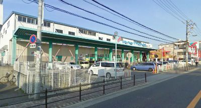 近くの万代 加美店まで751m(徒歩10分)