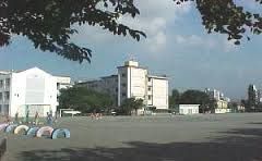 近くの藤沢市立湘南台小学校まで258m（徒歩4分）