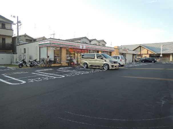 近くのセブンイレブン 八尾八尾木北4丁目店まで435m（徒歩6分）
