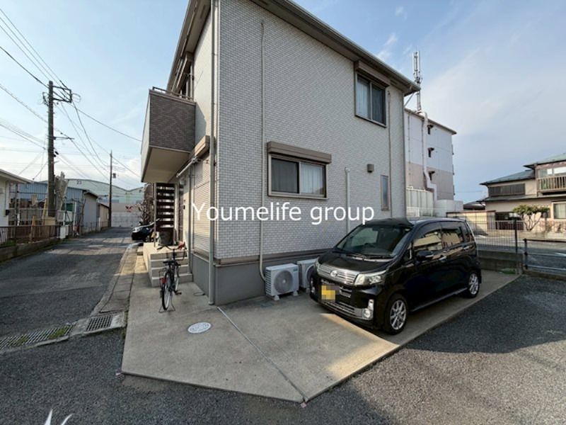 近くのドラッグストア マツモトキヨシ 伊勢原板戸店まで275m(徒歩4分)
