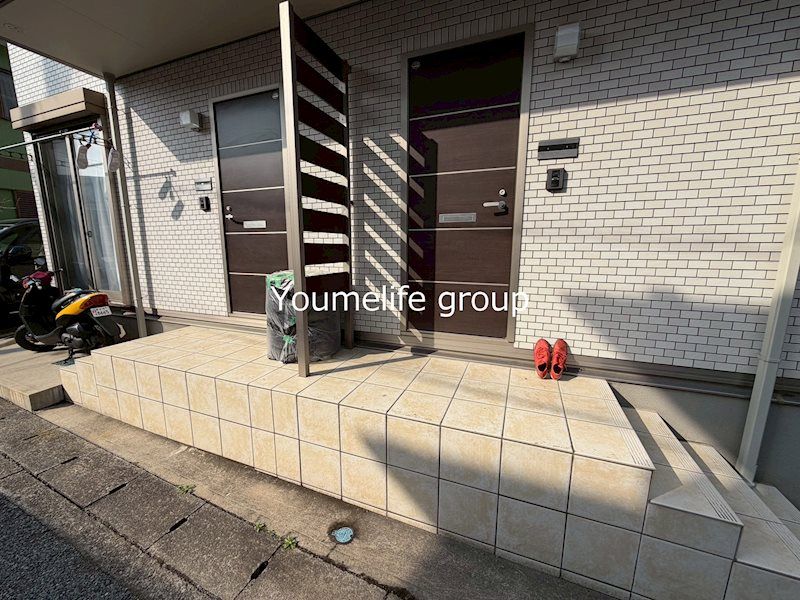 近くのセブンイレブン 伊勢原峰岸店まで282m(徒歩4分)