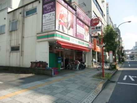 近くの100円ローソンまで200m（徒歩3分）