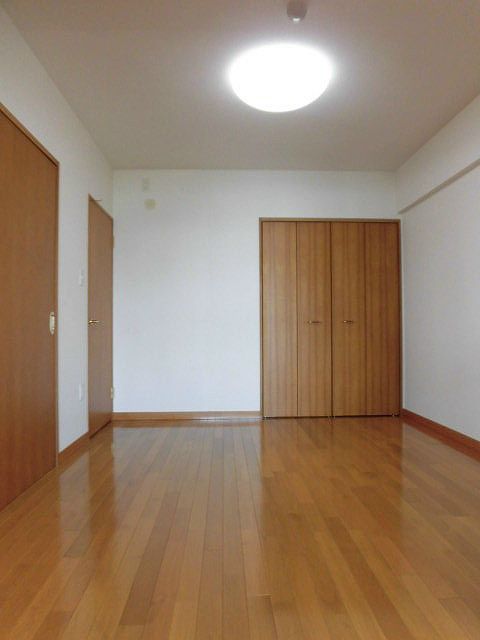 ベッドルーム