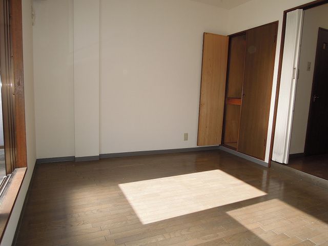 ベッドルーム