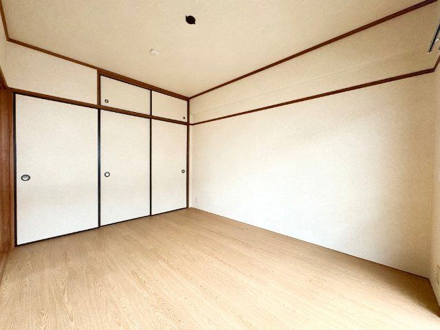 ベッドルーム