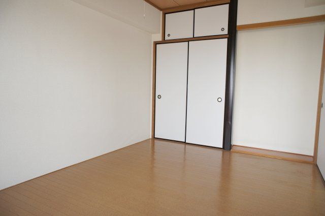 ベッドルーム