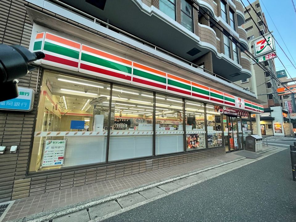近くのセブンイレブン 福岡大橋駅西店まで301m(徒歩4分)