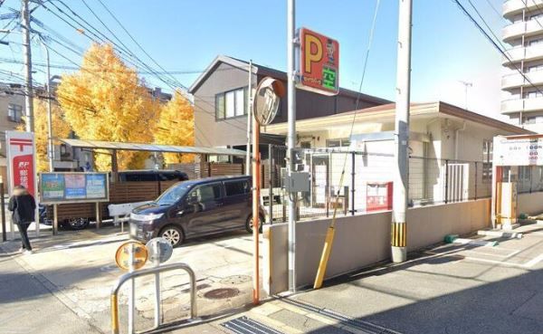 近くの博多那珂郵便局まで649m(徒歩9分)