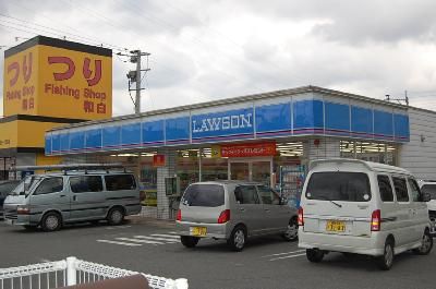近くのローソンまで500m（徒歩7分）