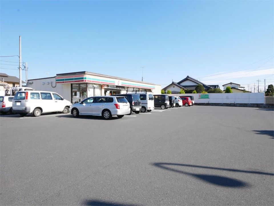 近くのセブンイレブン 高萩本町4丁目店まで736m(徒歩10分)