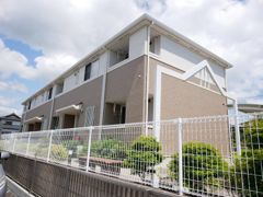 クレアトゥールの外観画像