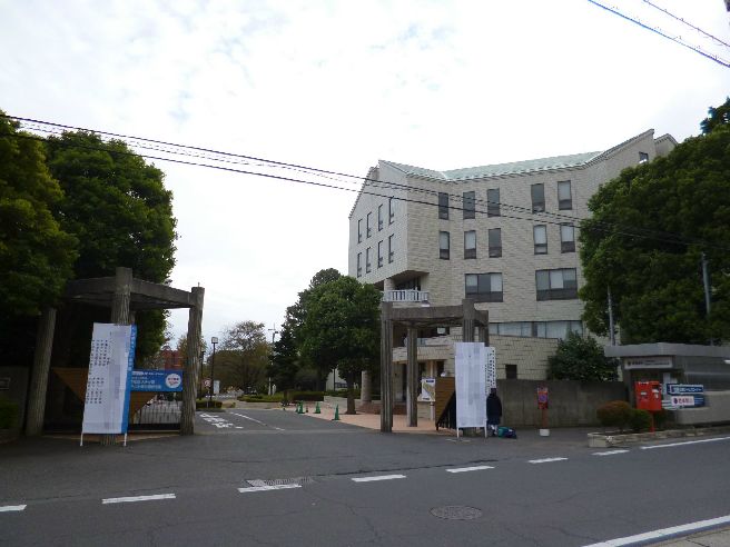 近くの私立茨城キリスト教大学まで1,101m（徒歩14分）