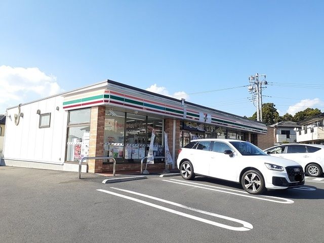近くのセブンイレブン日立石名坂町店まで550m(徒歩7分)