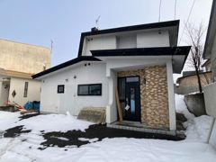 高栄西町4丁目貸家の外観画像