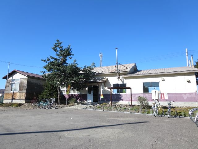 近くのJR東相内駅まで409m（徒歩6分）