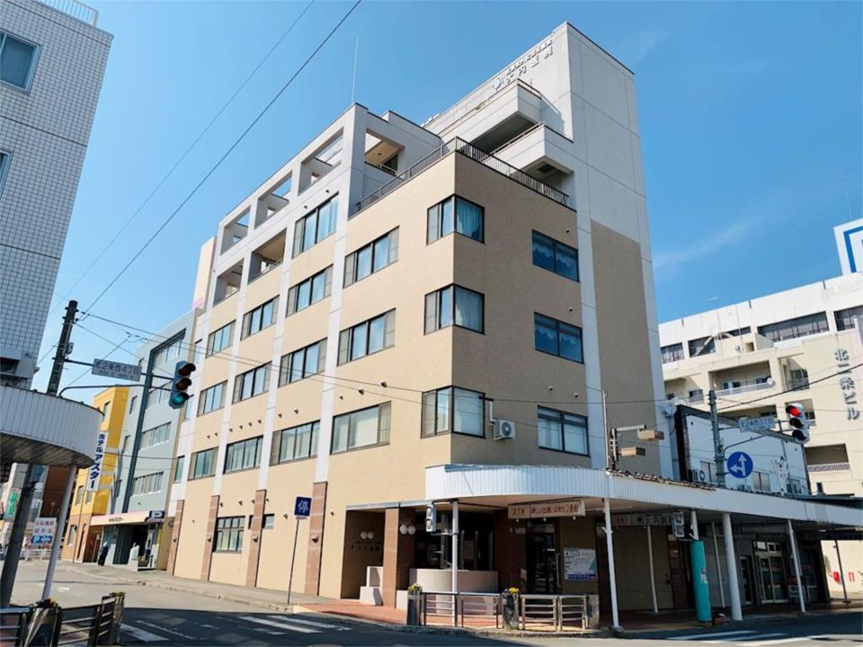 近くの医療法人社団 北星会 大内医院まで706m（徒歩9分）