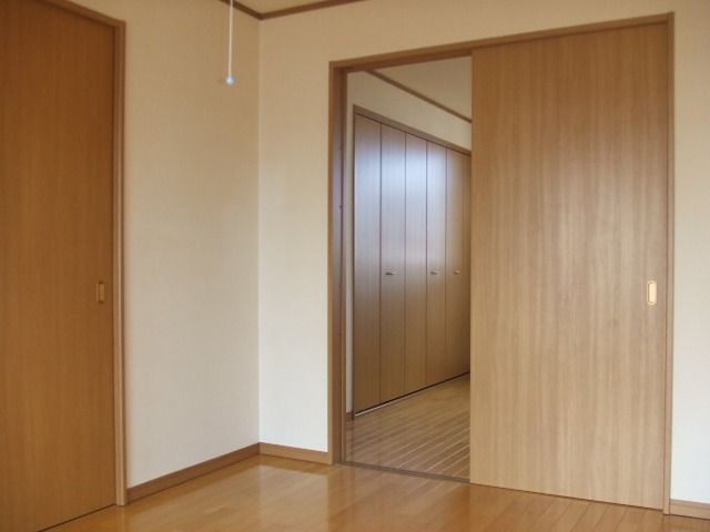 ベッドルーム