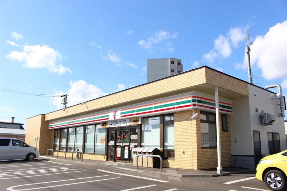 近くのセブンイレブン北見春光町店まで431m(徒歩6分)