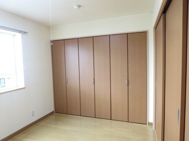 ベッドルーム