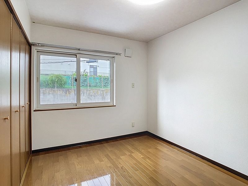 ベッドルーム