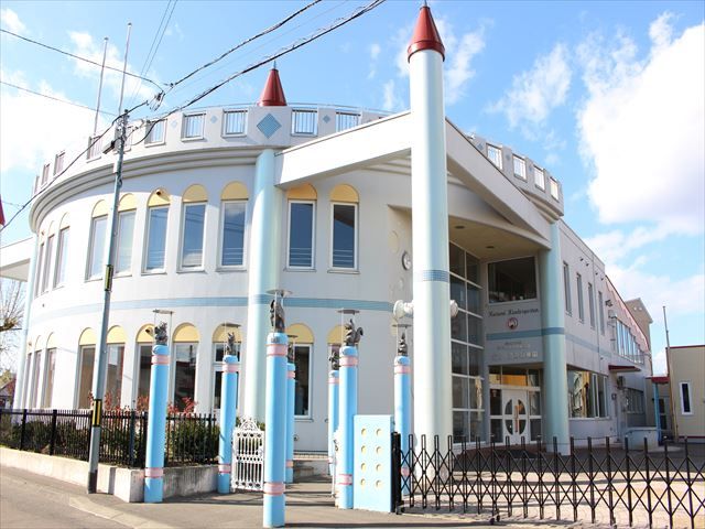近くの認定こども園北見くるみ幼稚園まで742m（徒歩10分）