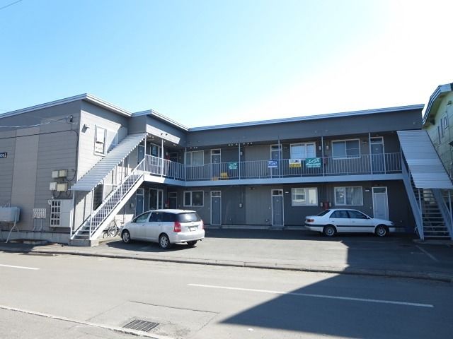 近くのセブンイレブン 北見北進町店まで937m（徒歩12分）