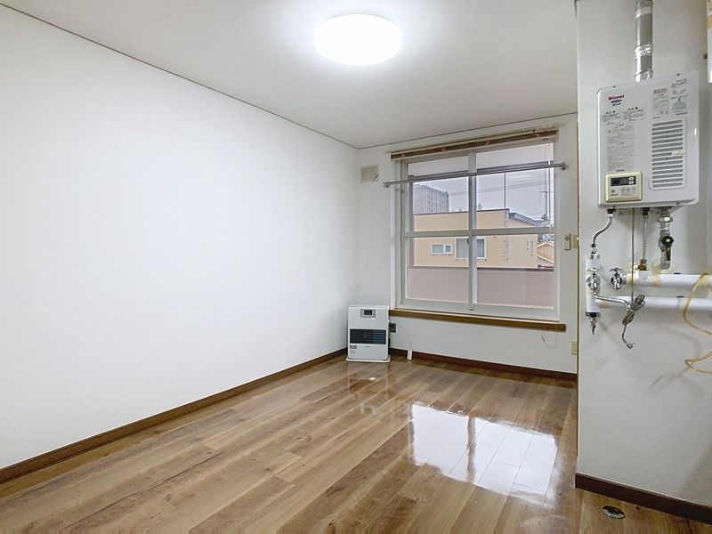 近くのみやけ医院まで266m（徒歩4分）