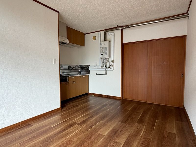 近くの小林病院まで630m(徒歩8分)