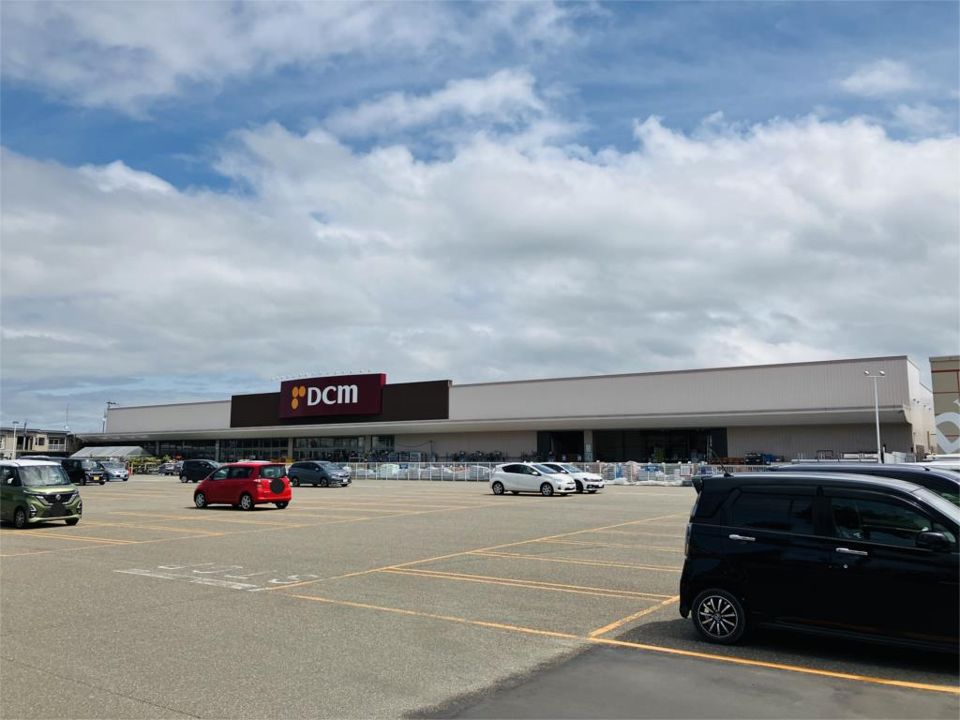 近くのDCM 桜町店まで2,624m（徒歩33分）