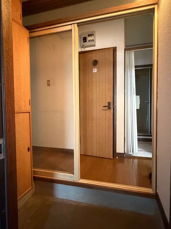 玄関