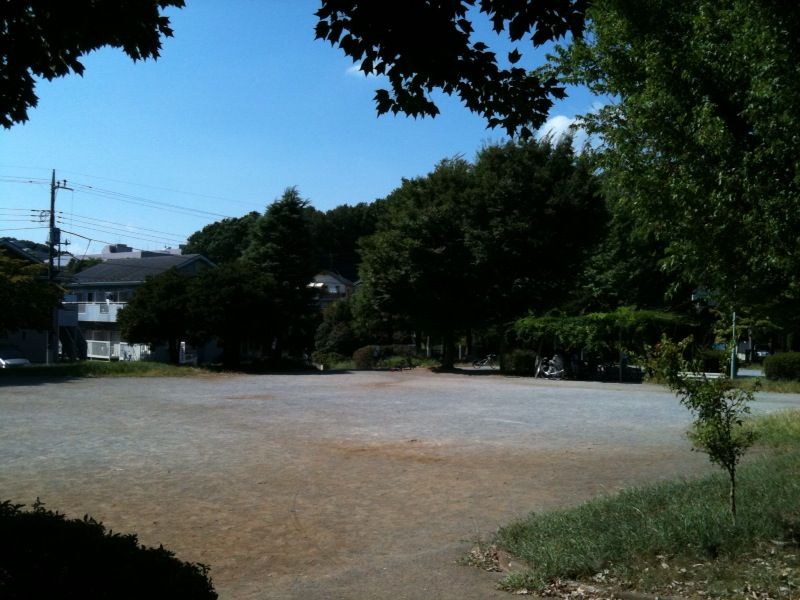近くの成瀬台三つ又公園　約160mまで160m（徒歩2分）